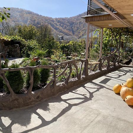 Green Park Guest House Dilijan Esterno foto