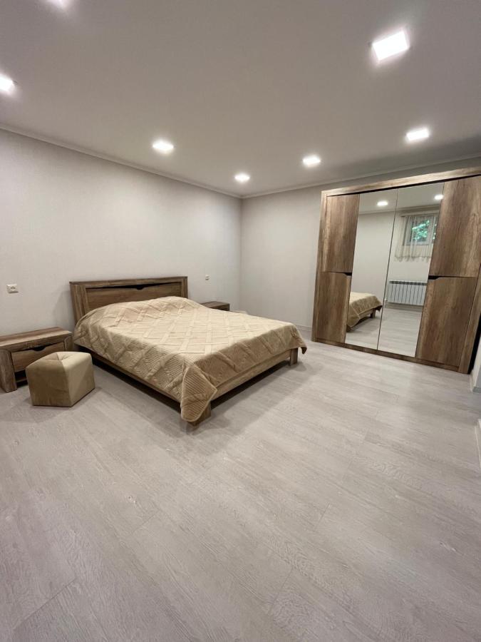 Green Park Guest House Dilijan Esterno foto