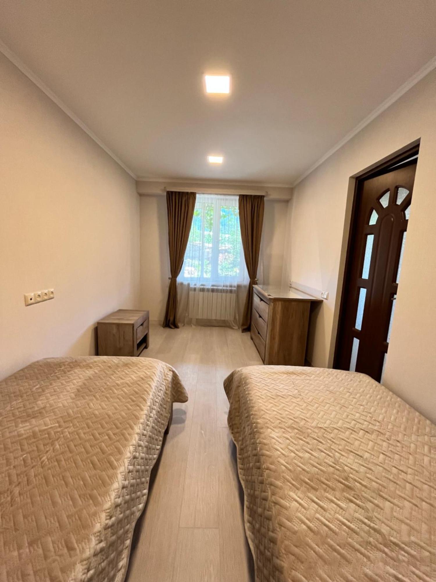 Green Park Guest House Dilijan Esterno foto